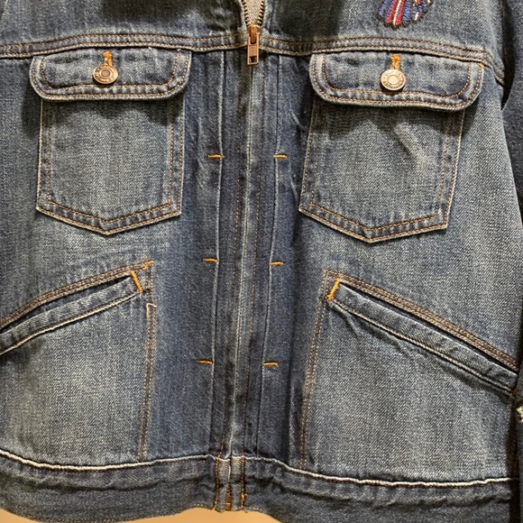 Vintage Gap Embroidered Denim Jacket. sz LP. EUC.  Like new from 90's - Picture 3 of 6